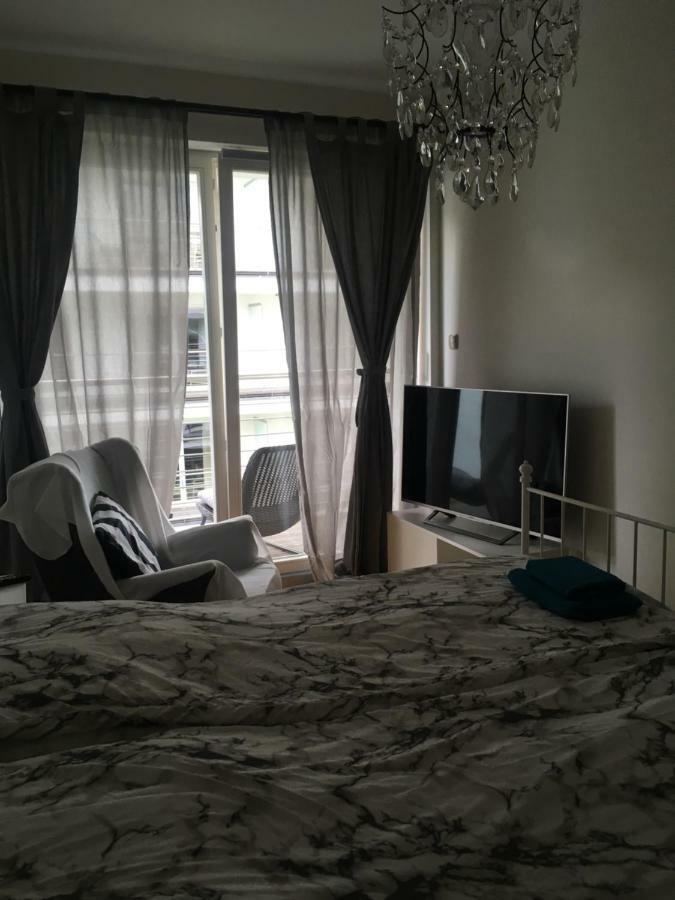 Apartament Gold เมียนซิดดรอแย ภายนอก รูปภาพ